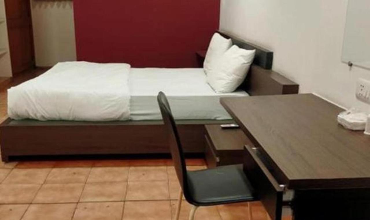 Hotel Sun N Step Club Ahmedabad Luaran gambar
