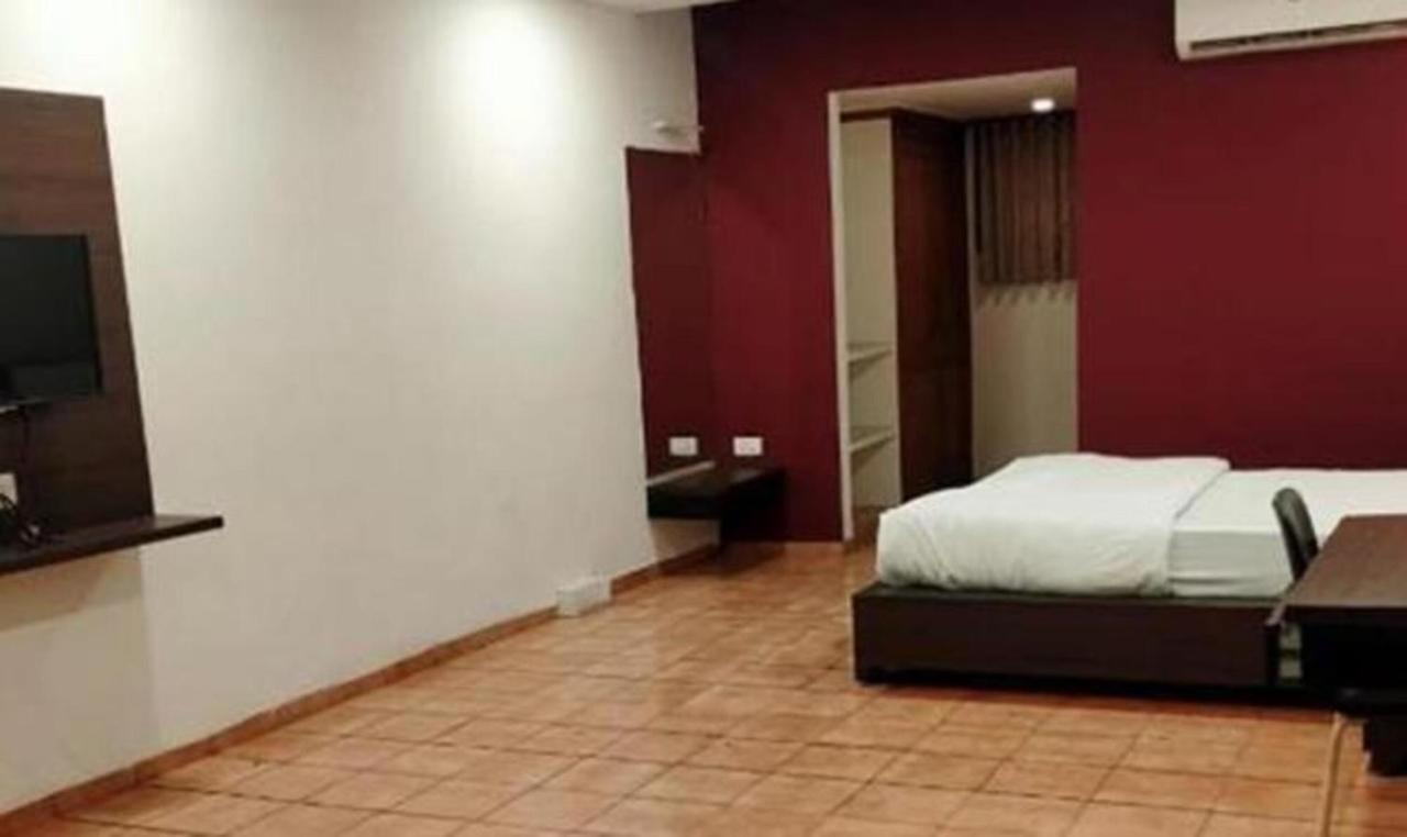 Hotel Sun N Step Club Ahmedabad Luaran gambar