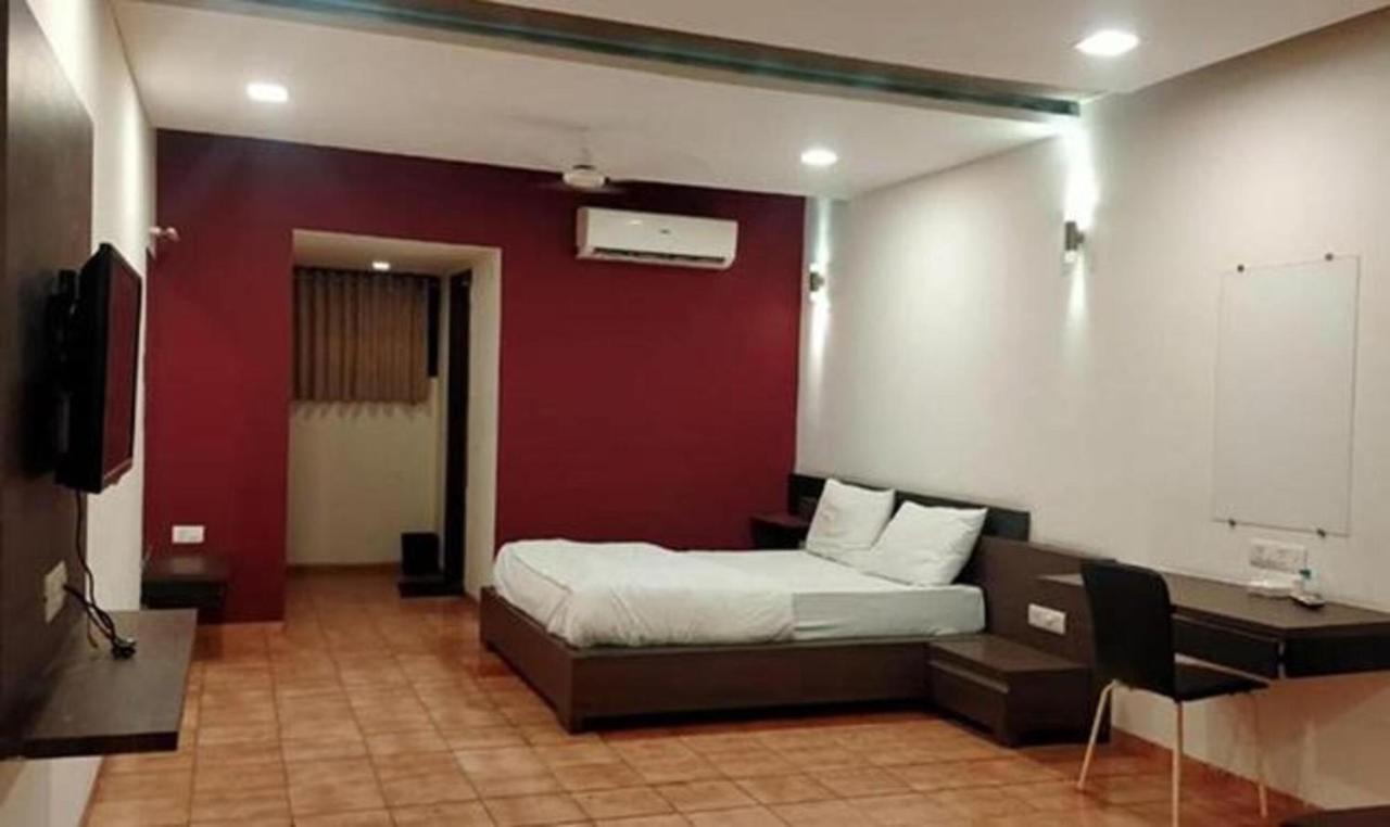 Hotel Sun N Step Club Ahmedabad Luaran gambar