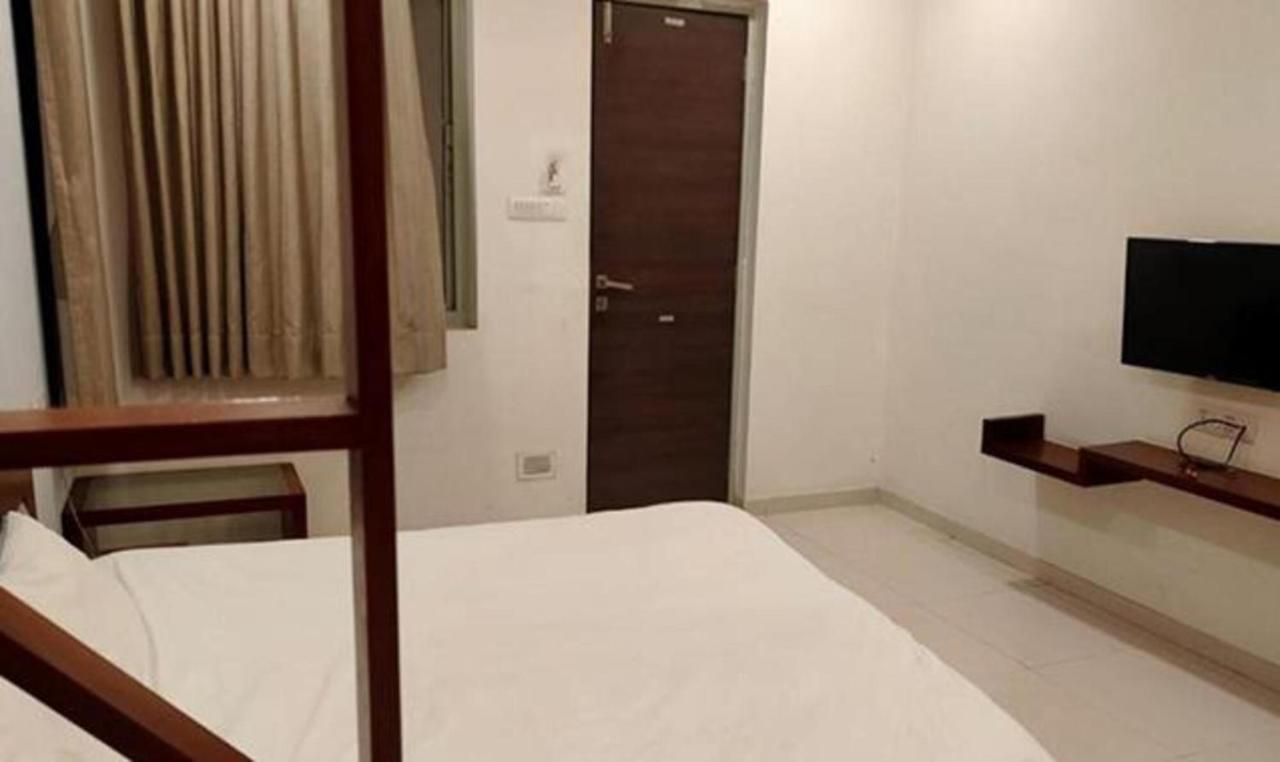 Hotel Sun N Step Club Ahmedabad Luaran gambar
