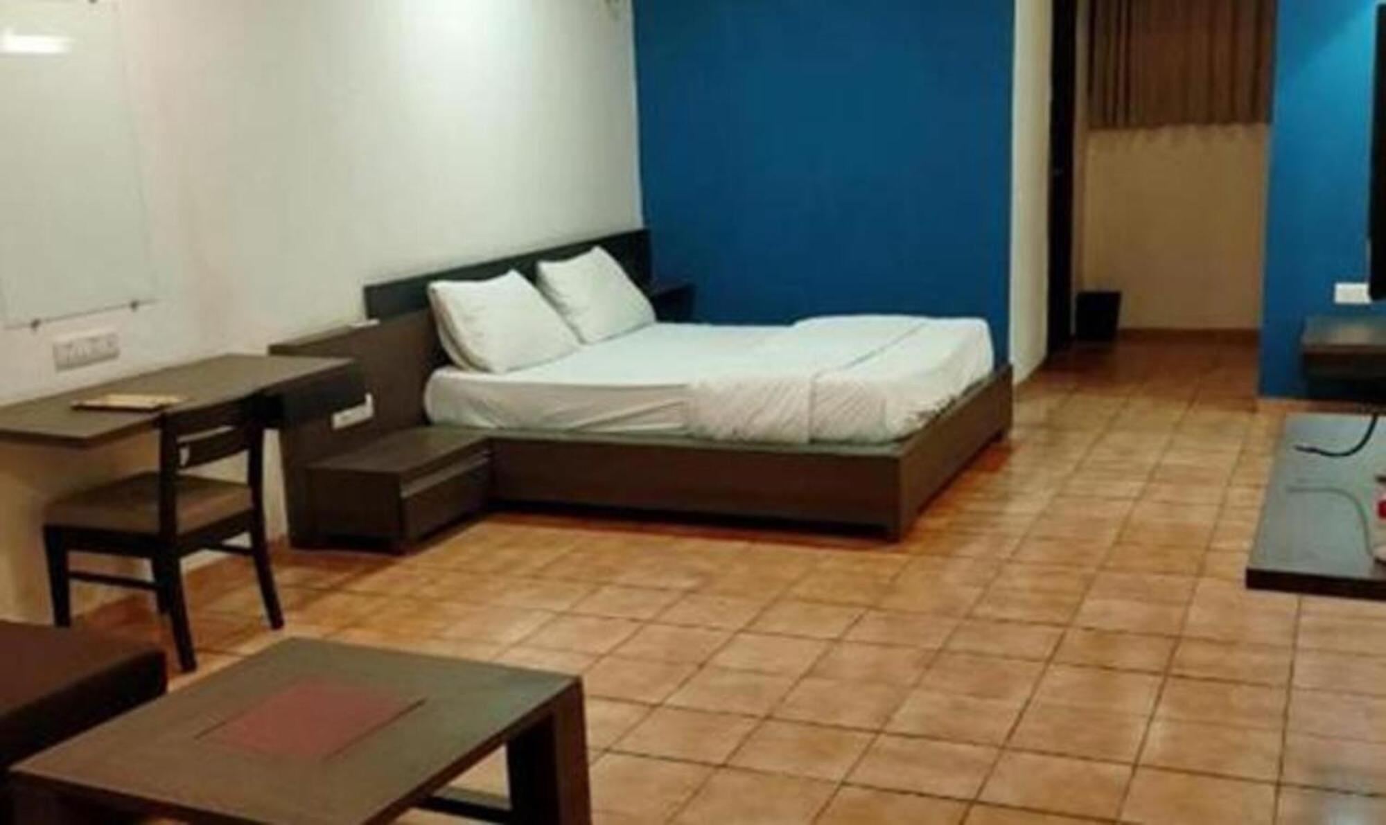Hotel Sun N Step Club Ahmedabad Luaran gambar